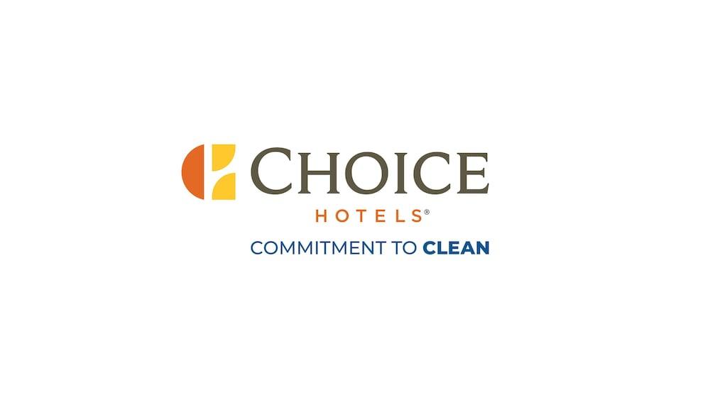 Comfort Inn & Suites Ambassador Bridge Уиндзор Екстериор снимка