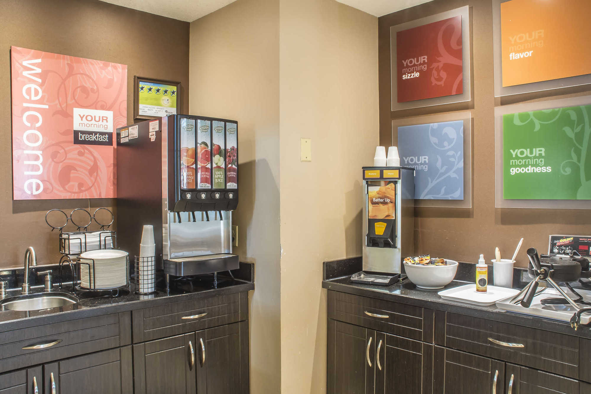 Comfort Inn & Suites Ambassador Bridge Уиндзор Съоръжения снимка