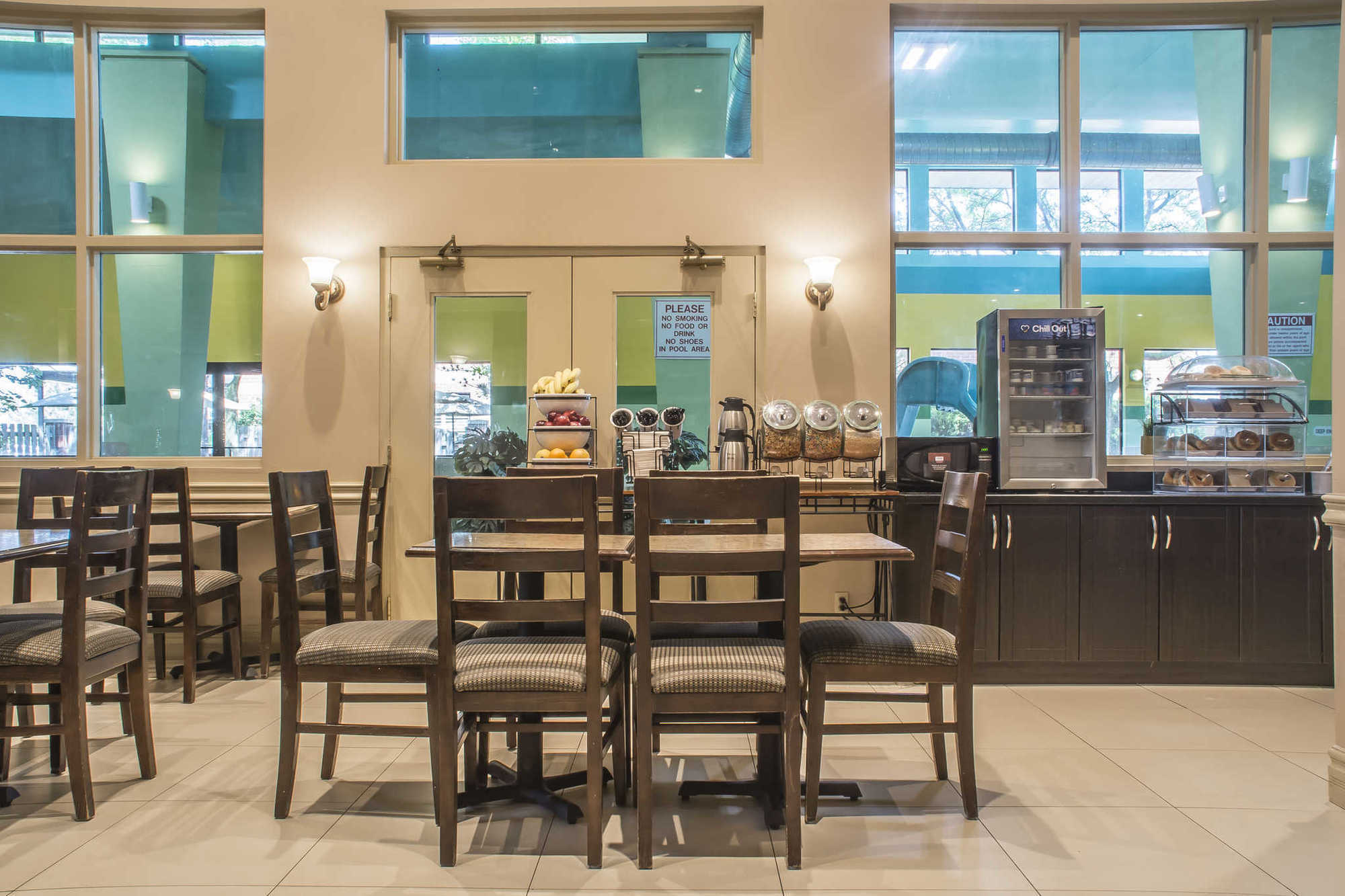Comfort Inn & Suites Ambassador Bridge Уиндзор Съоръжения снимка